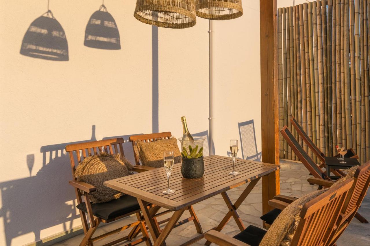 Kallia'S Suites Milos 아다마스 외부 사진