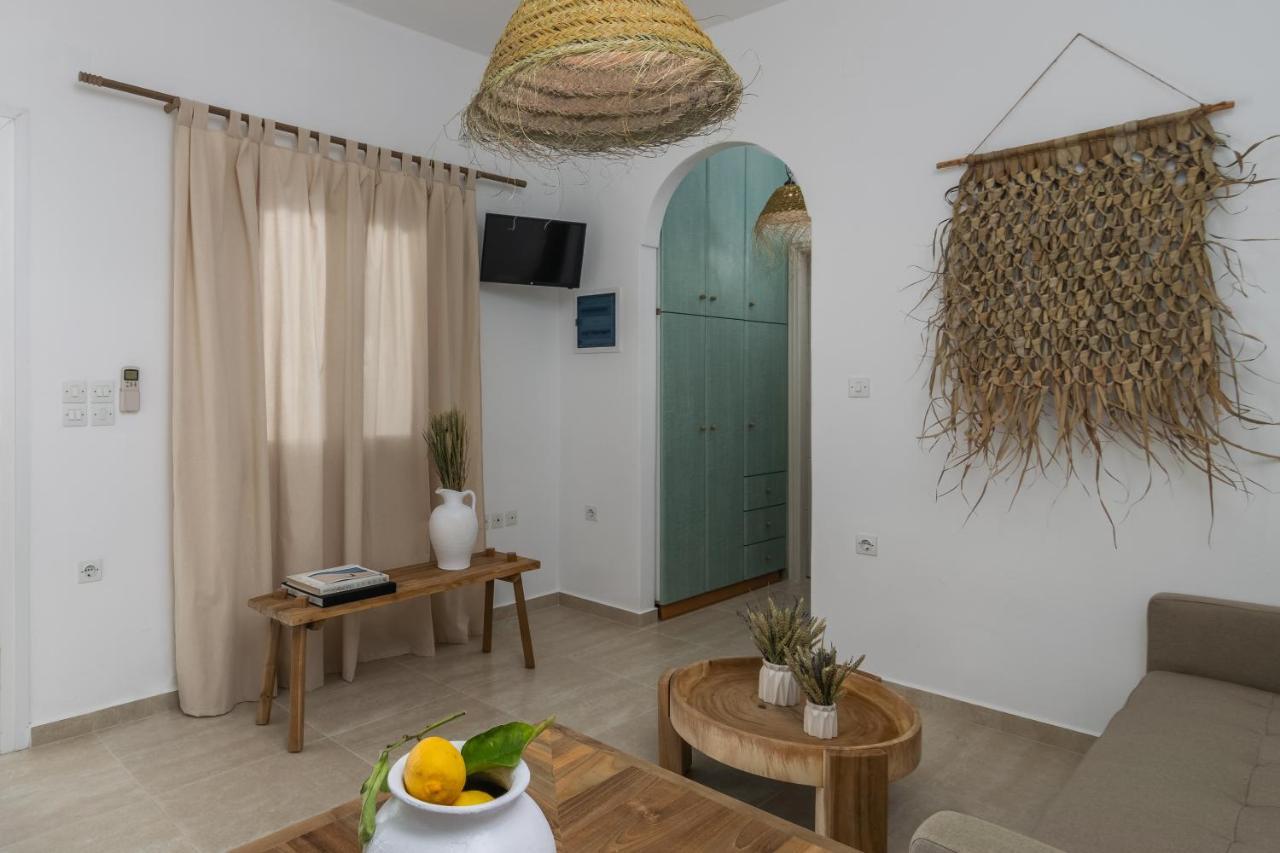 Kallia'S Suites Milos 아다마스 외부 사진