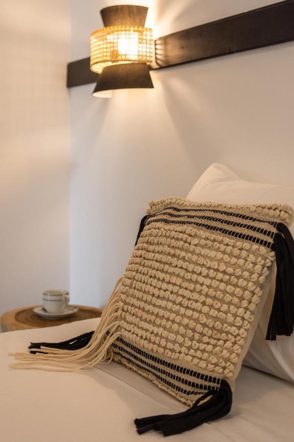 Kallia'S Suites Milos 아다마스 외부 사진